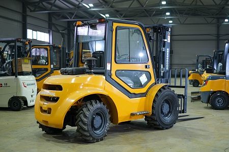  Внедорожный погрузчик GOODSENSE FD25G-X3 3,0М 2,5Т 4WD XINCHAI АРТ 10200002 низкие цены 